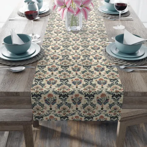 Nostalgic American Colonial Style Pattern Table Runner